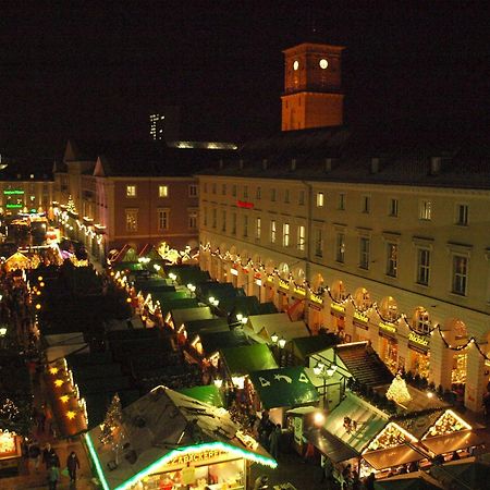 Hotel Am Markt Karlsruhe Exterior foto
