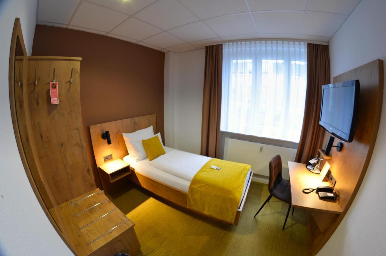 Hotel Am Markt Karlsruhe Exterior foto